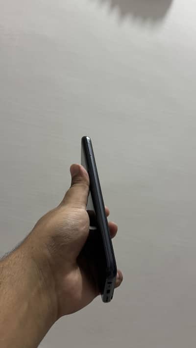 Realme C25 Y