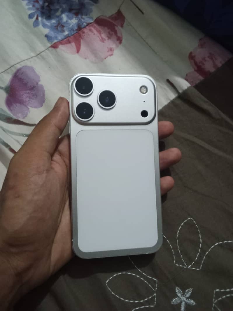Apple iPhone 11 3
