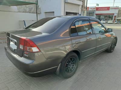 Honda Civic EXi 2005