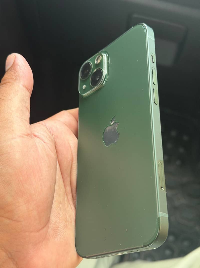 Apple iPhone 13 1
