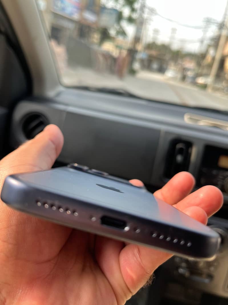 Apple iPhone 17 Pro Max 2