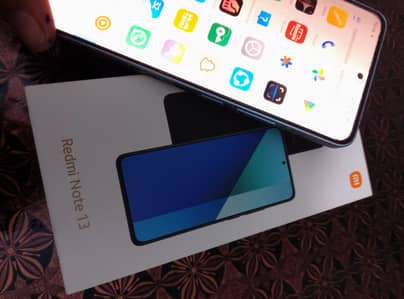 Realme note 13