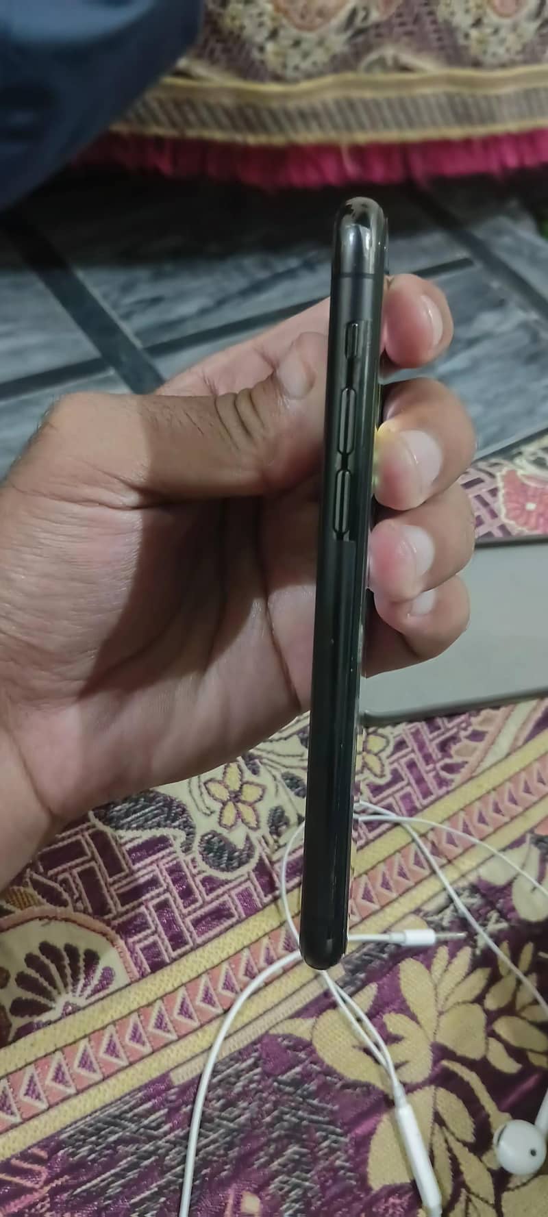 Apple iPhone 11 Pro 3