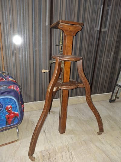 antique camera stand