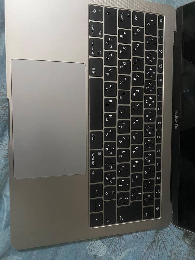 Macbook Pro 1