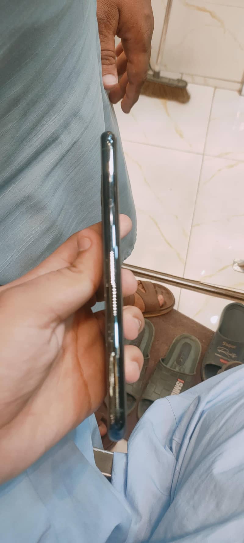 Apple iPhone 11 Pro Max 1