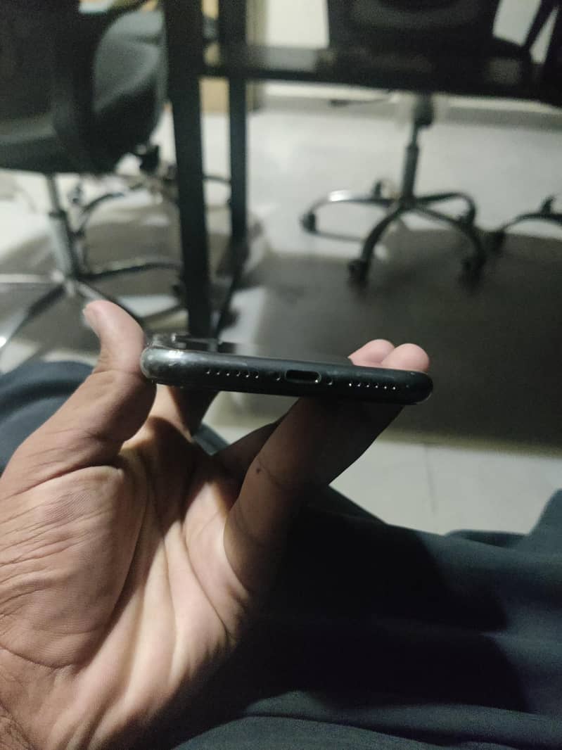 Apple iPhone 11 2