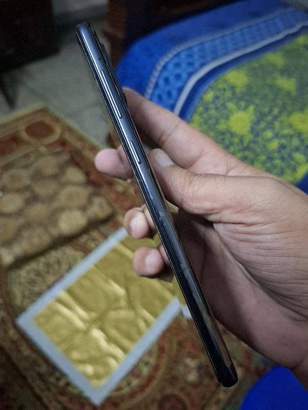 Samsung Galaxy A71 1