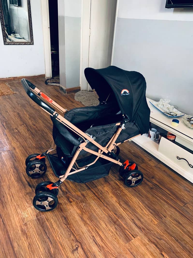 Imported pram/stroller excellent condition 0