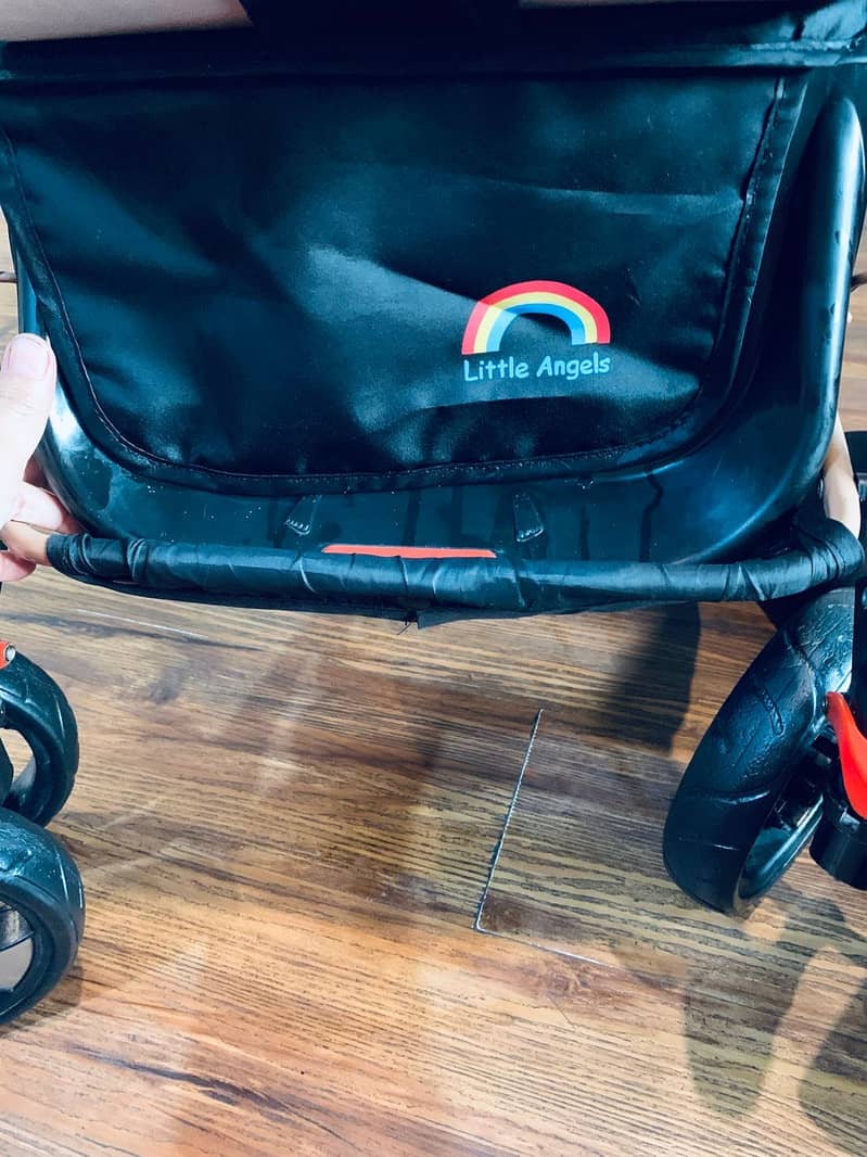 Imported pram/stroller excellent condition 5