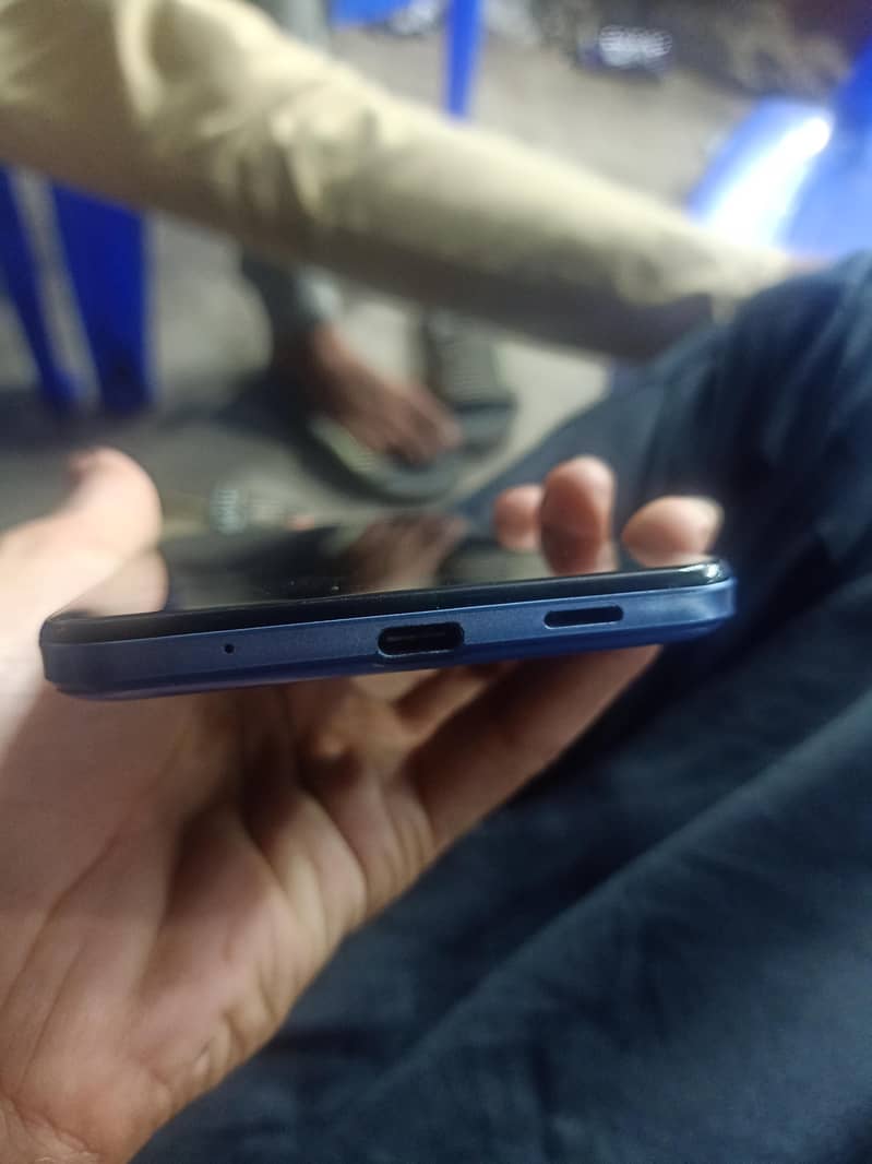 Sharp Aquos Zero 3