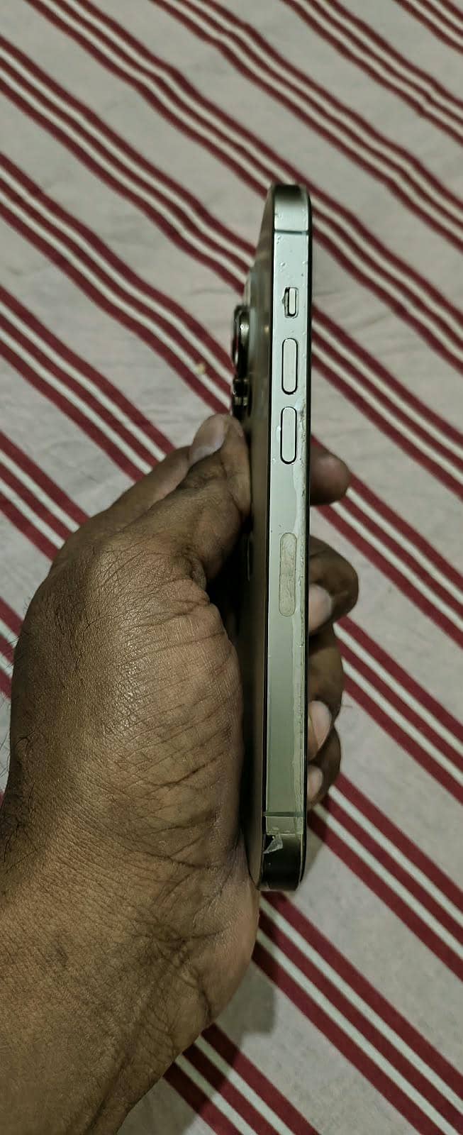 Apple iPhone 14 Pro 2