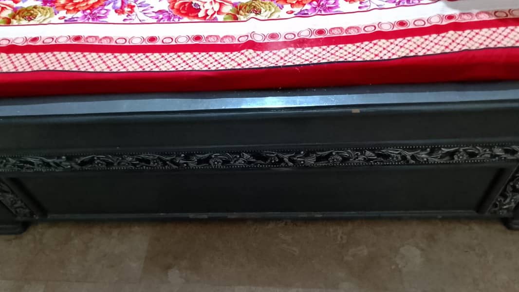 king Size Bed Dressing Table 2 side table with Mirror 1