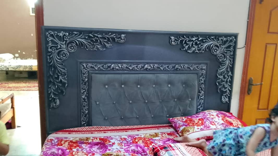king Size Bed Dressing Table 2 side table with Mirror 2