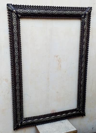 chinioti wooden frame