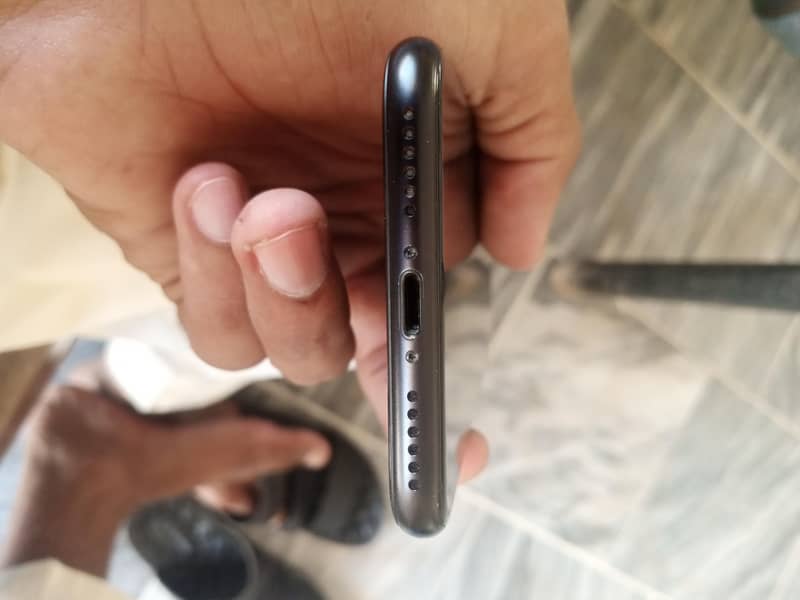 Apple iPhone SE 3