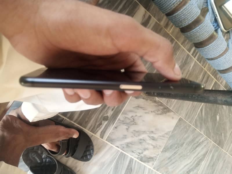 Apple iPhone SE 7