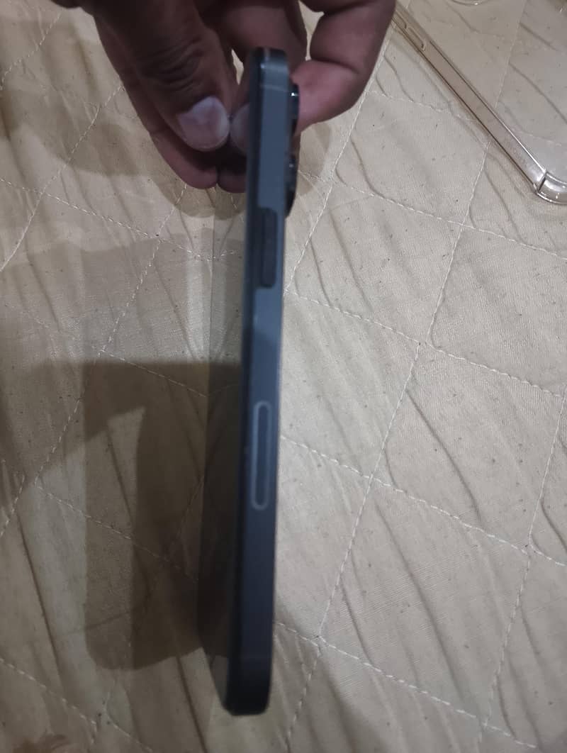 Apple iPhone 14 Pro Max 4