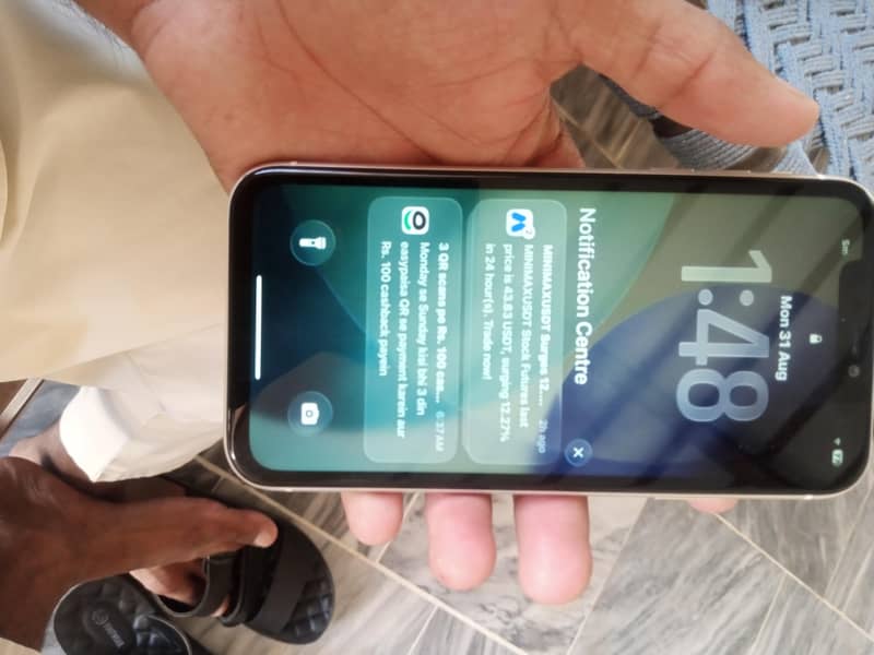 Apple iPhone 11 6