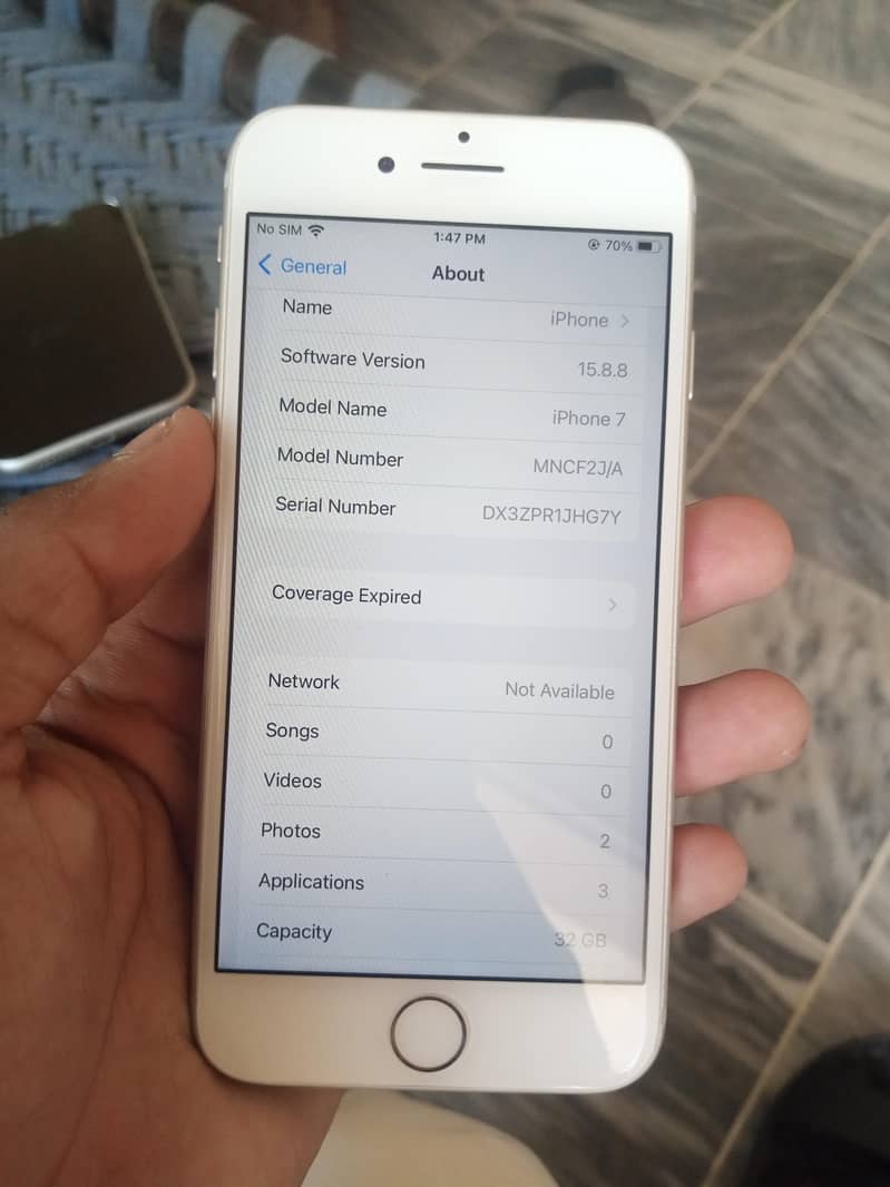 Apple iPhone 7 1