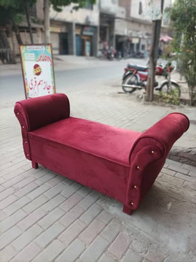 Couch for Sale Responsible Price 9000/- only
