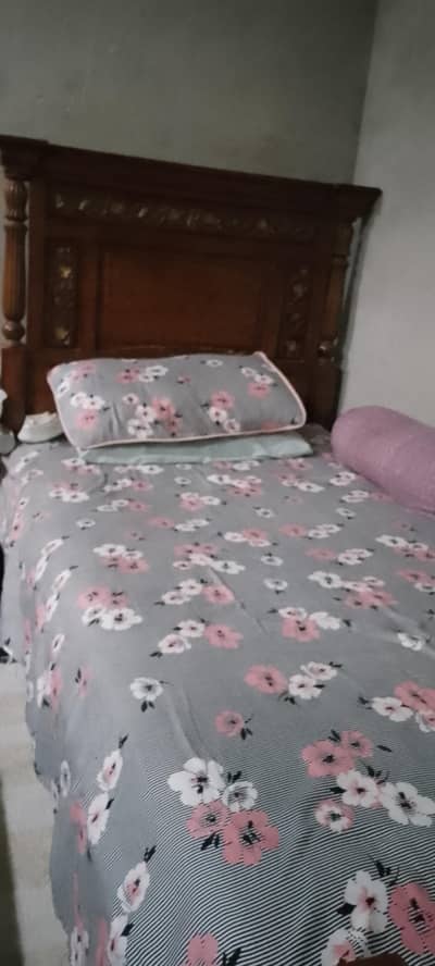 single bed chineoty.
