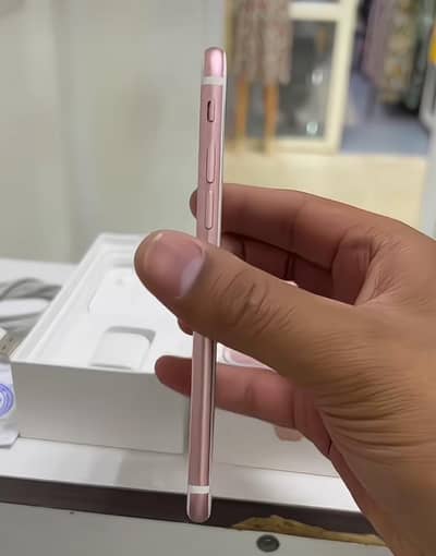 iPhone 7 128 GB PTA proof