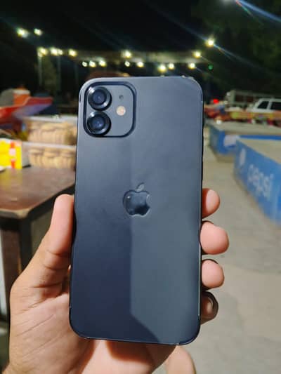 Apple iPhone 12