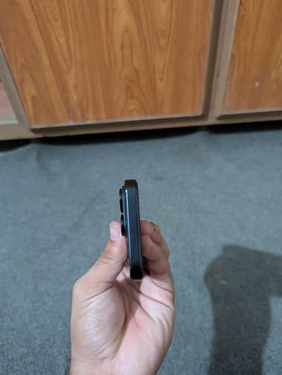 Apple iPhone 16 Pro Factory Unlock