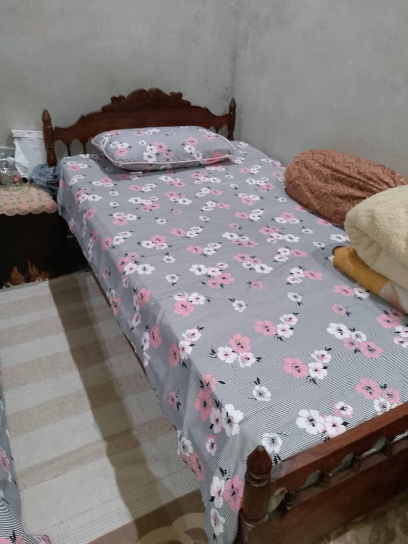 single bed 0