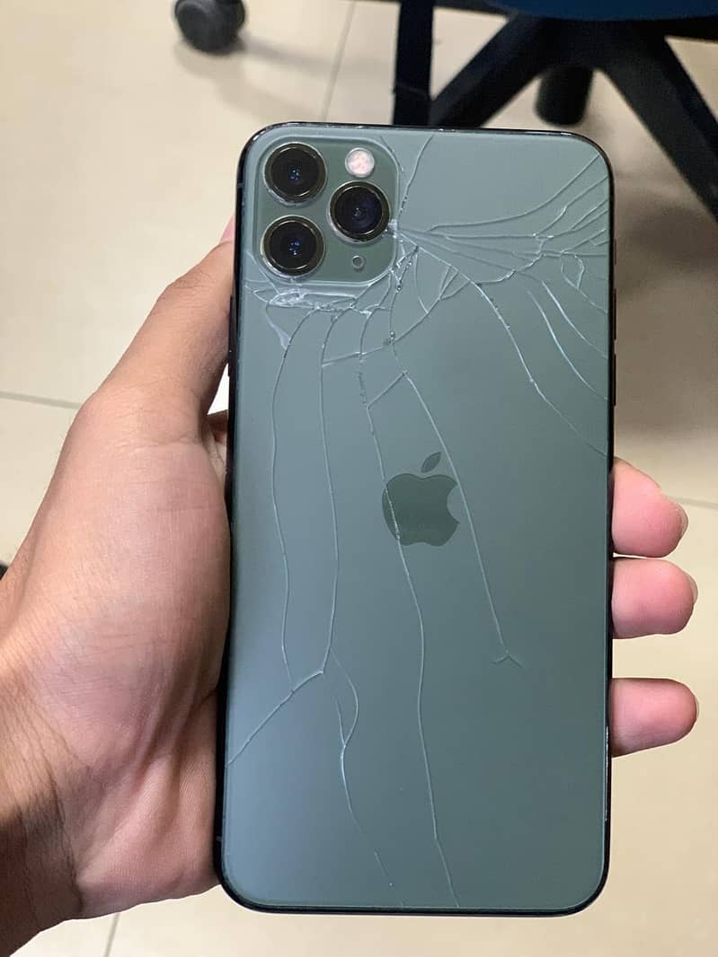 Apple iPhone 11 Pro Max 4