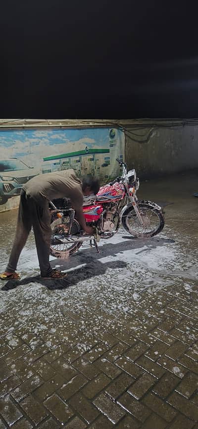10/10 2024 model red color sindh registered Honda 125 on for sale