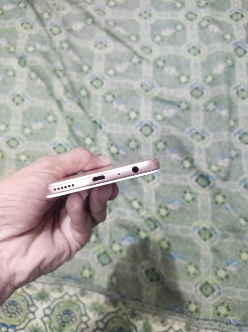 OPPO A57 2