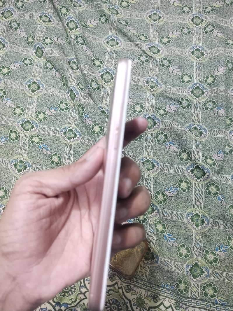 OPPO A57 4