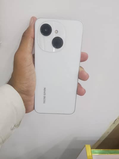 Tecno Spark Go 1