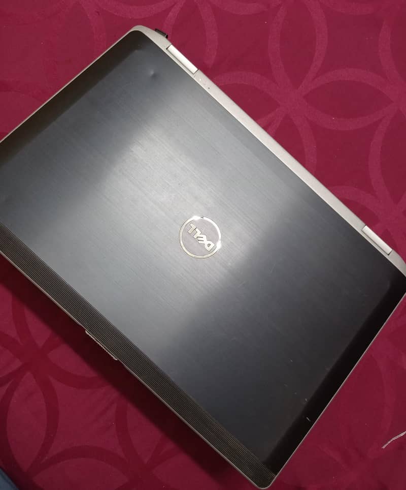 Dell Latitude E6530 1