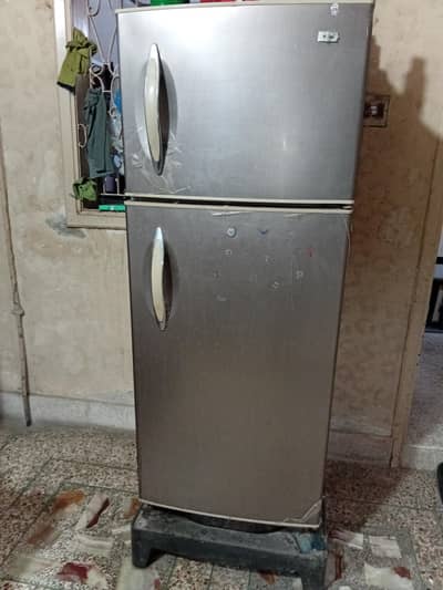Refrigerator – HRF-272-322”