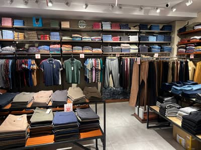 Buy A Shop Of 100 Square Feet In F-7 Markaz