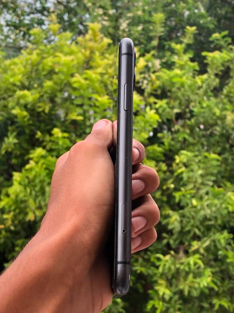 Apple iPhone 11 2