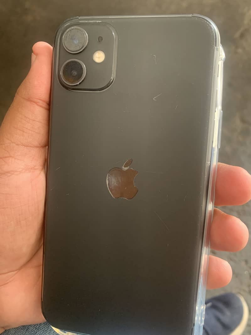 Apple iPhone 11 4