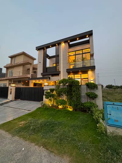 10 Marla House for Rent | Modern Family Residence | Block Y, DHA Phase 7