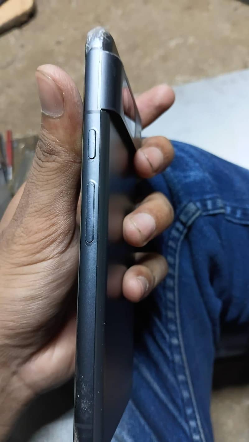 Google Pixel 8 2