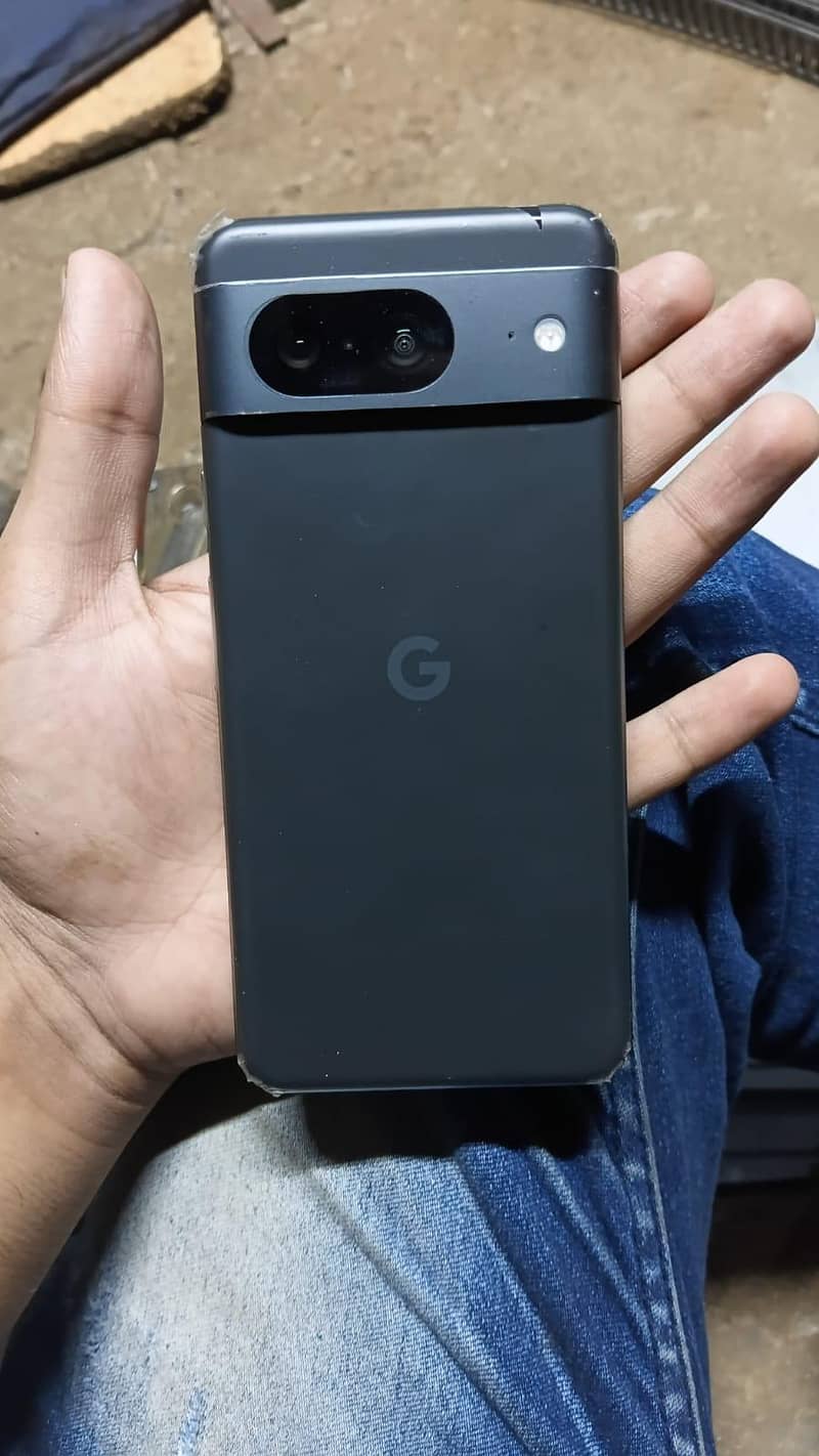 Google Pixel 8 4