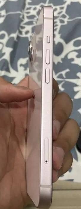 Apple iPhone 13 1