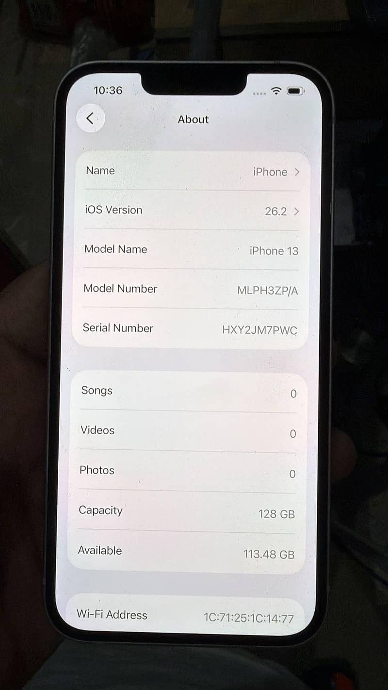 Apple iPhone 13 4