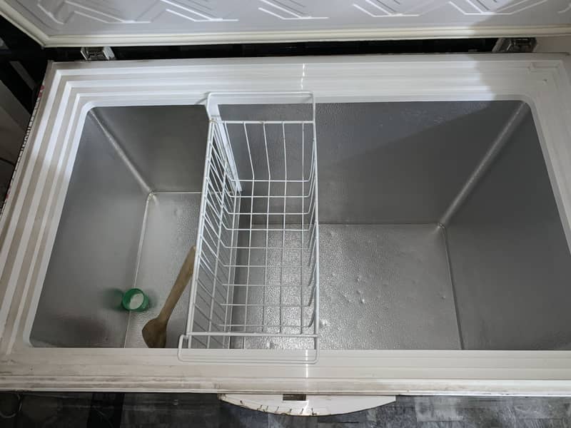 Waves deep freezer WDF 313 1
