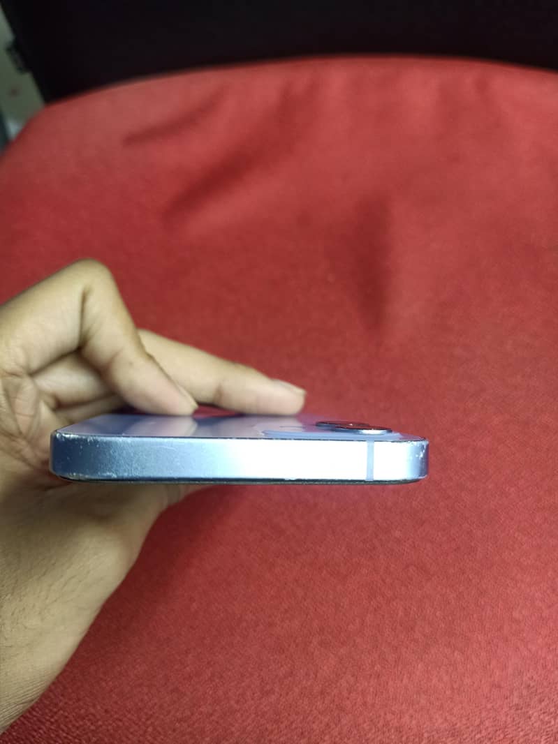 Apple iPhone 12 3