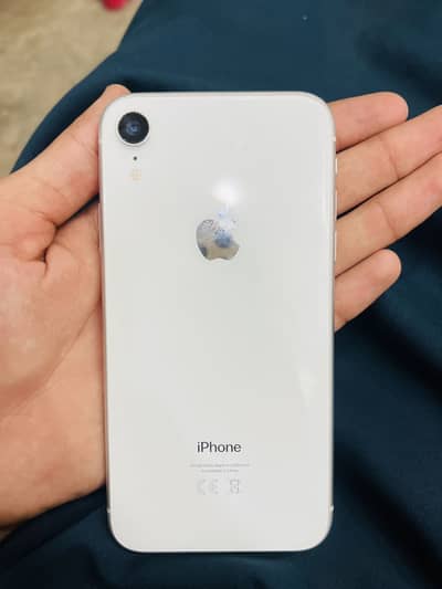 Apple iPhone XR
