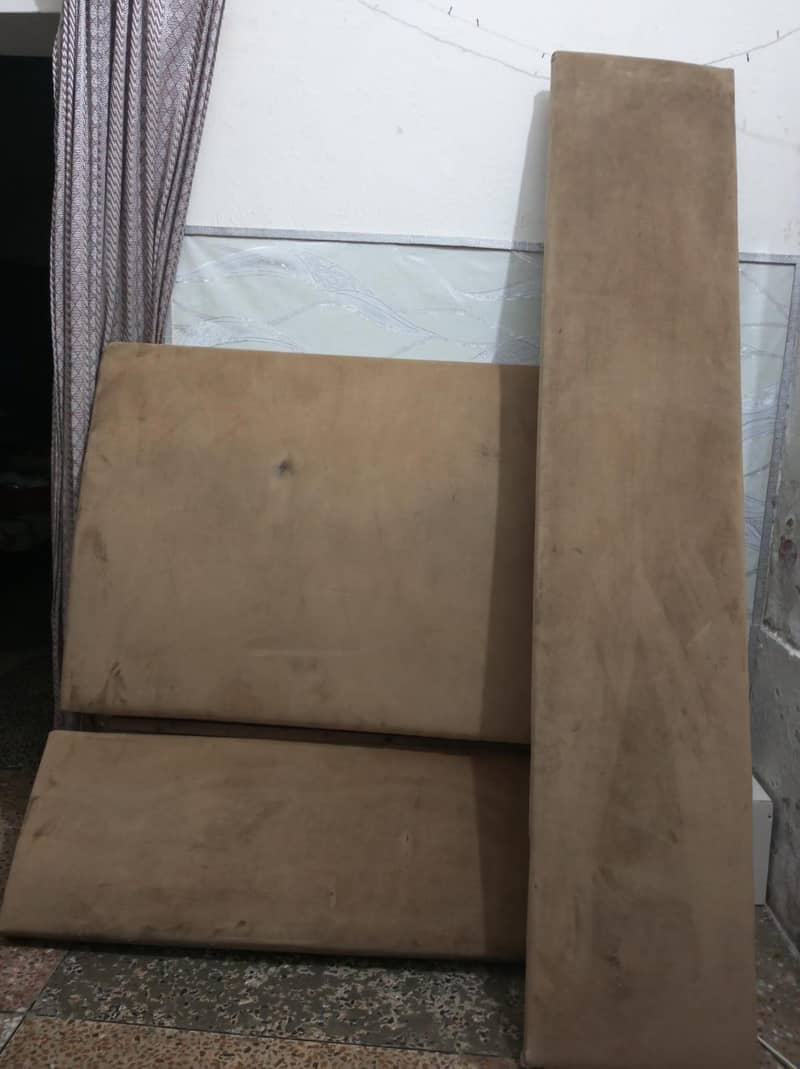 single bed with Matt 6