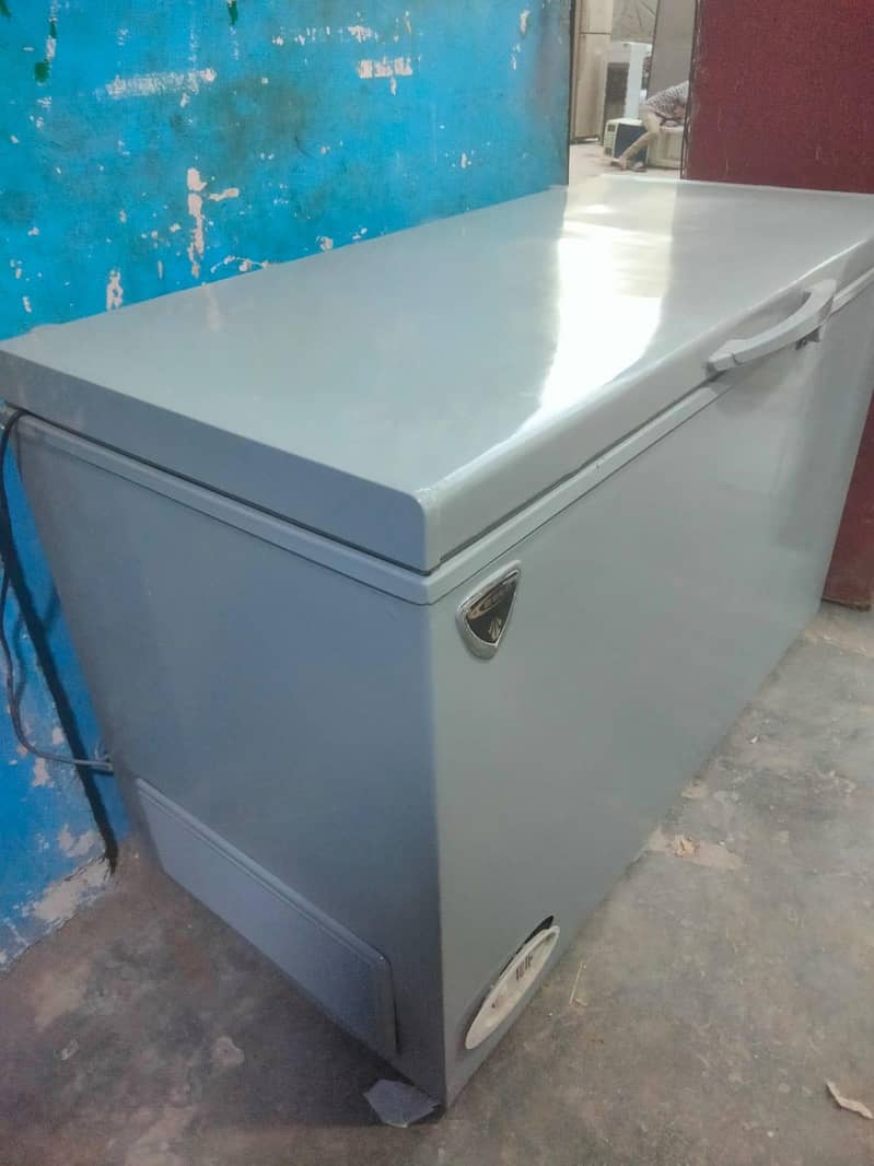 WAVES DEEP FREEZER 4
